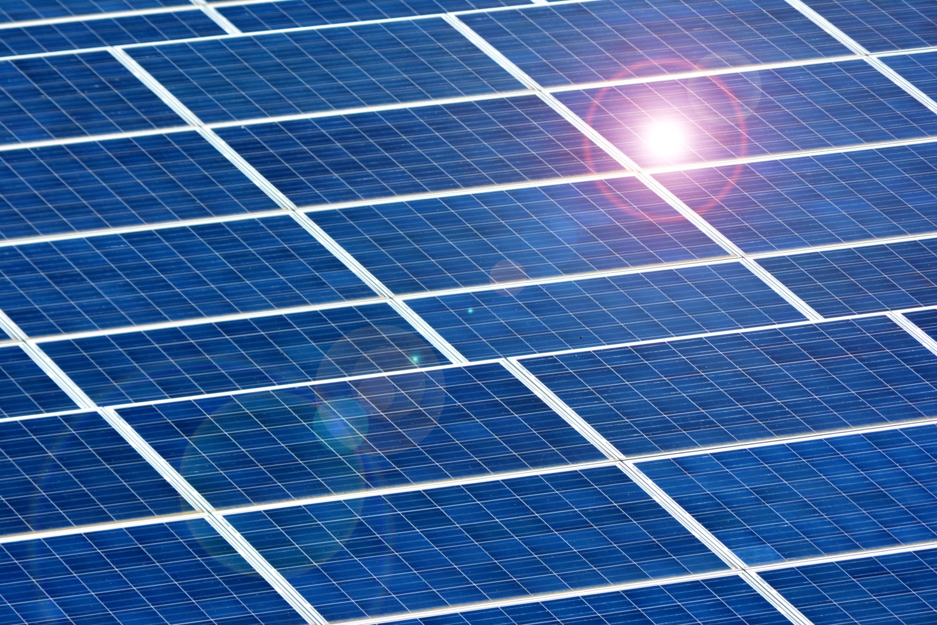 太陽光パネルの反射